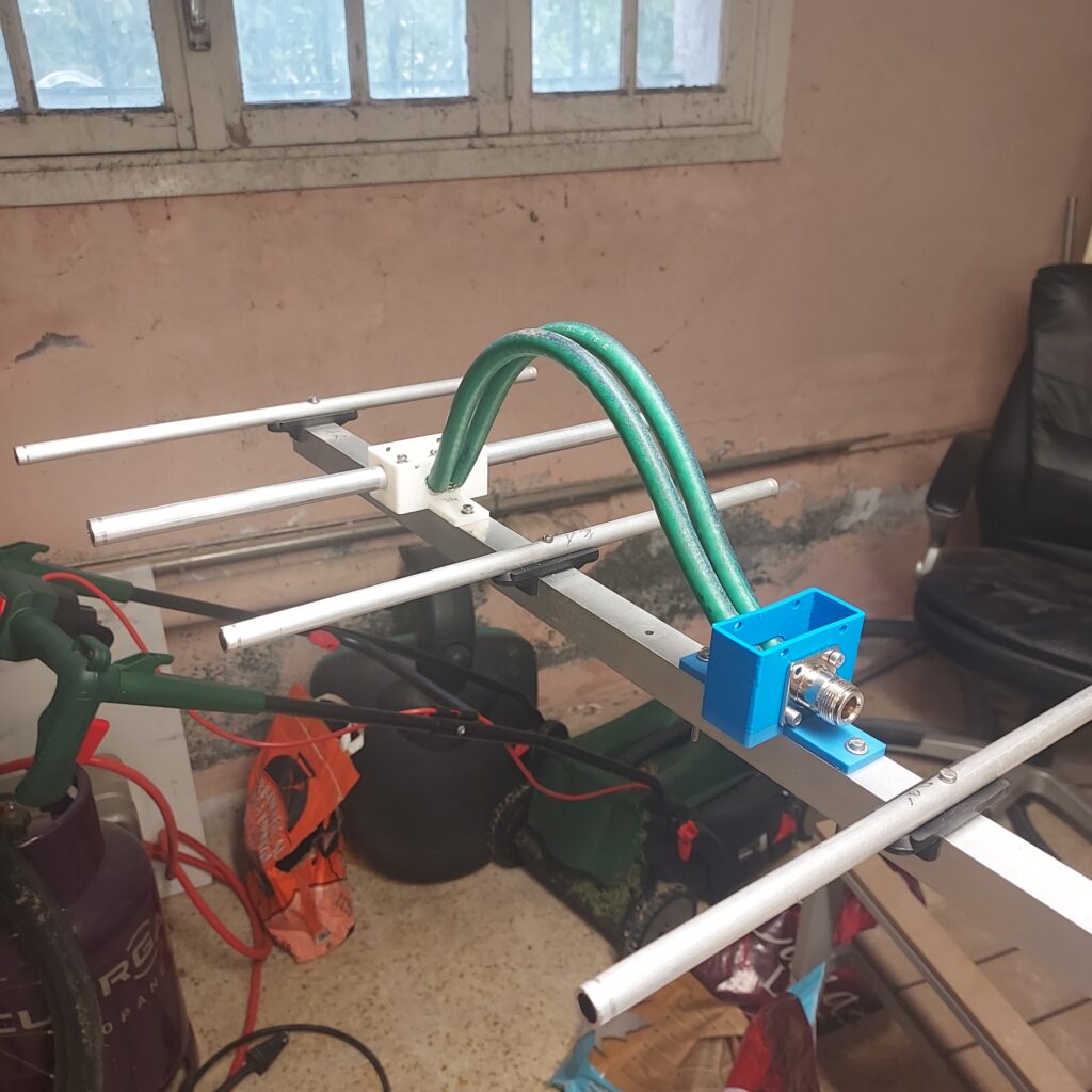 Support dipole - Station suivi satellite